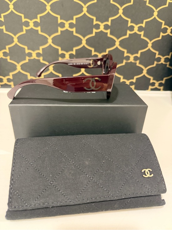 CHANEL Women\'s Dark Burgundy Oval Sunglasses with Black Quilted Case main image 4